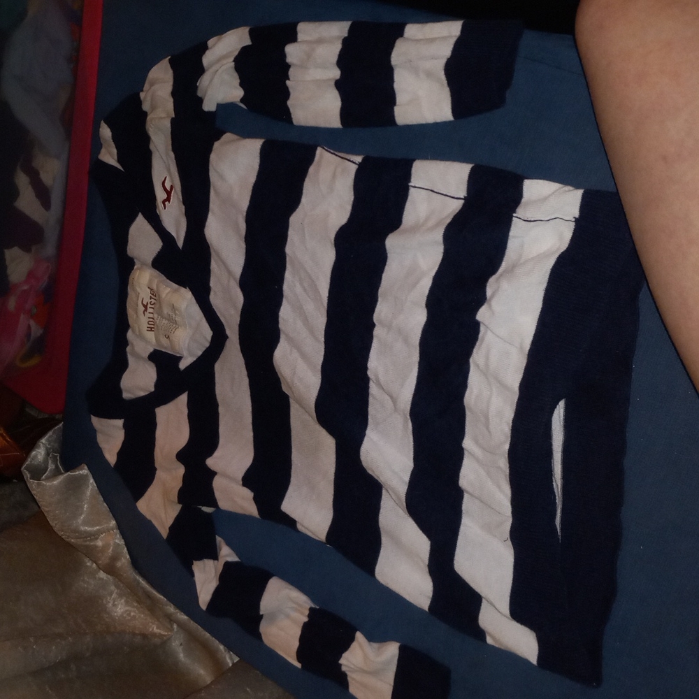 Hollister size small long sleeve shirt
